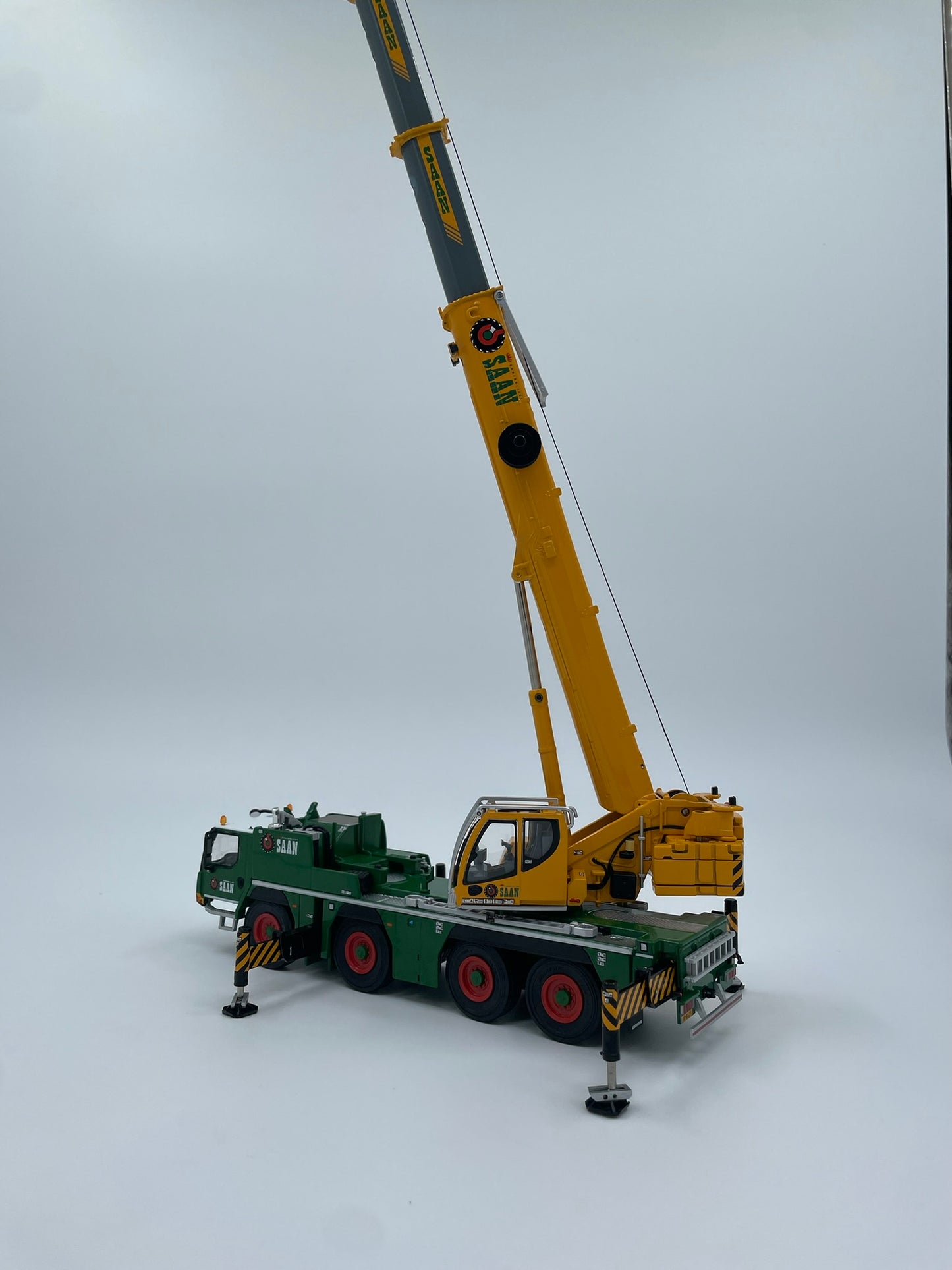 Liebherr 90 tons telekraan